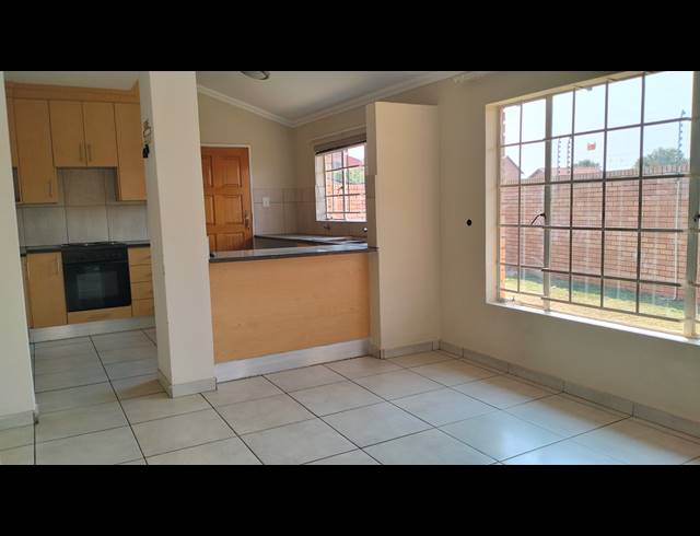 3 BEDROOM DUPLEX FOR SALE IN EQUESTRIA